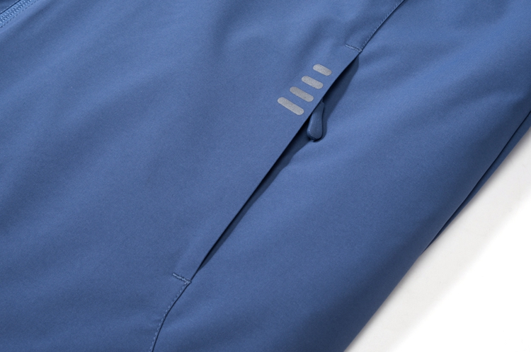 沖鋒衣細節展示