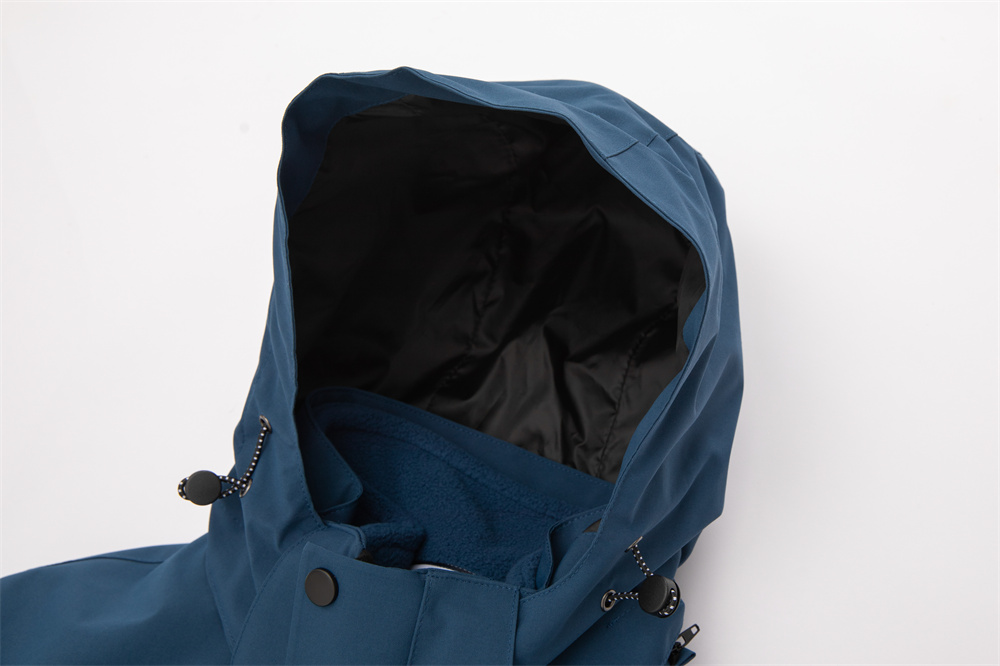 沖鋒衣細節展示